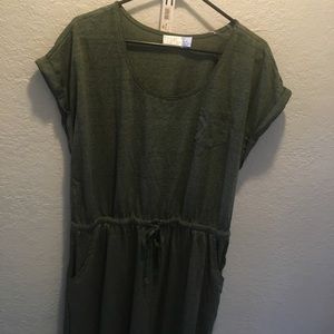 Maxi dress with pockets